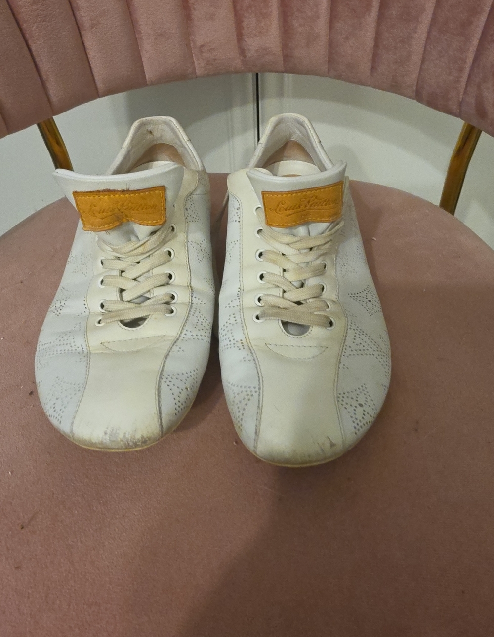 Louis VUITTON White Leather Casual Sneakers with Tan Accent